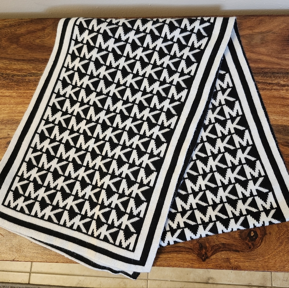 Michael Kors Monogram Black and White Scarf